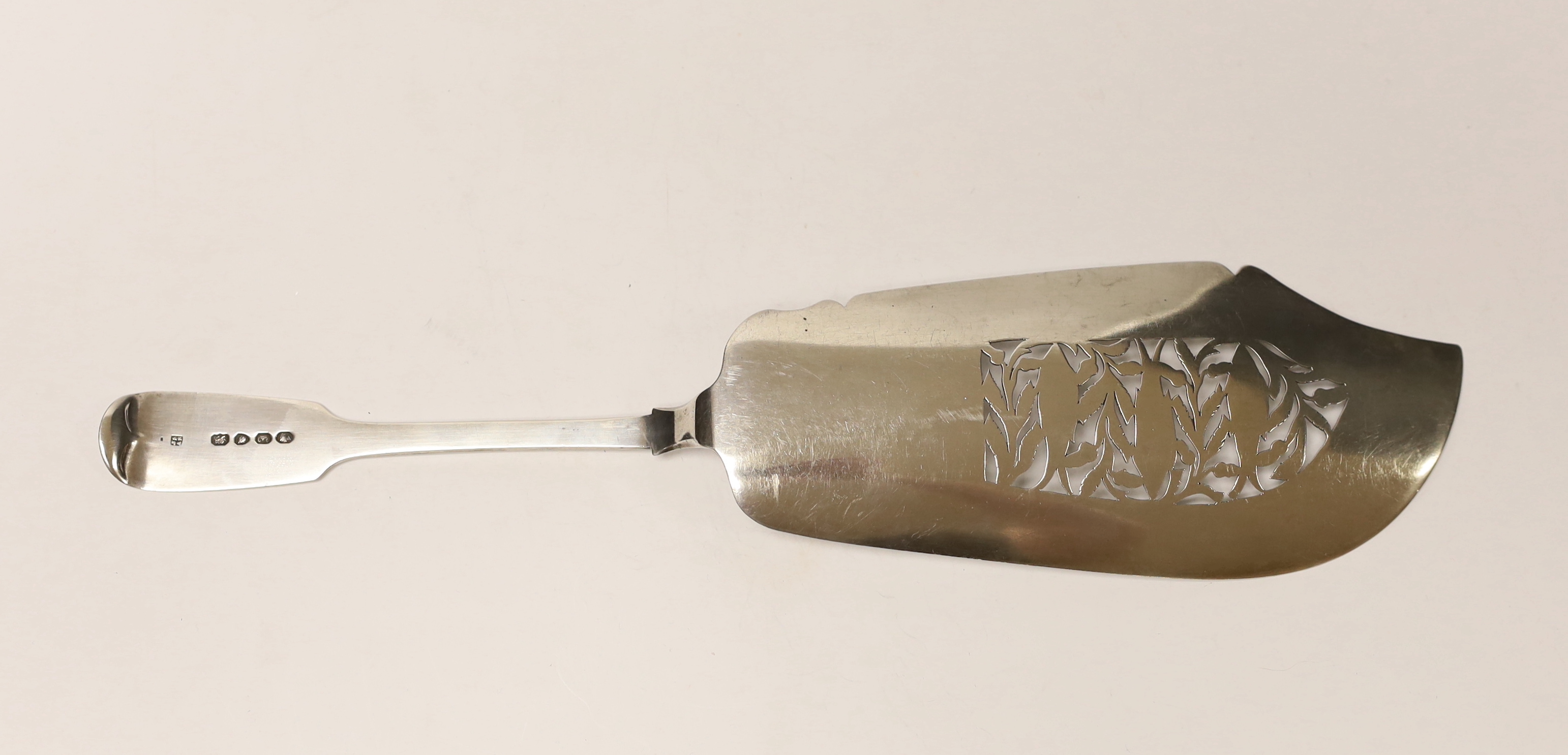 An early Victorian silver fiddle pattern fish slice, Joseph & Albert Savory, London, 1844, 31.5cm, 4.2oz.
